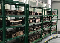 半開(kāi)模具貨架09