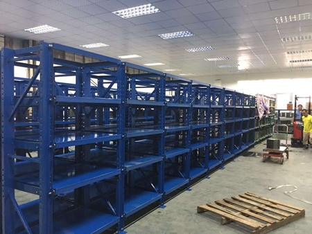 半開(kāi)模具貨架05